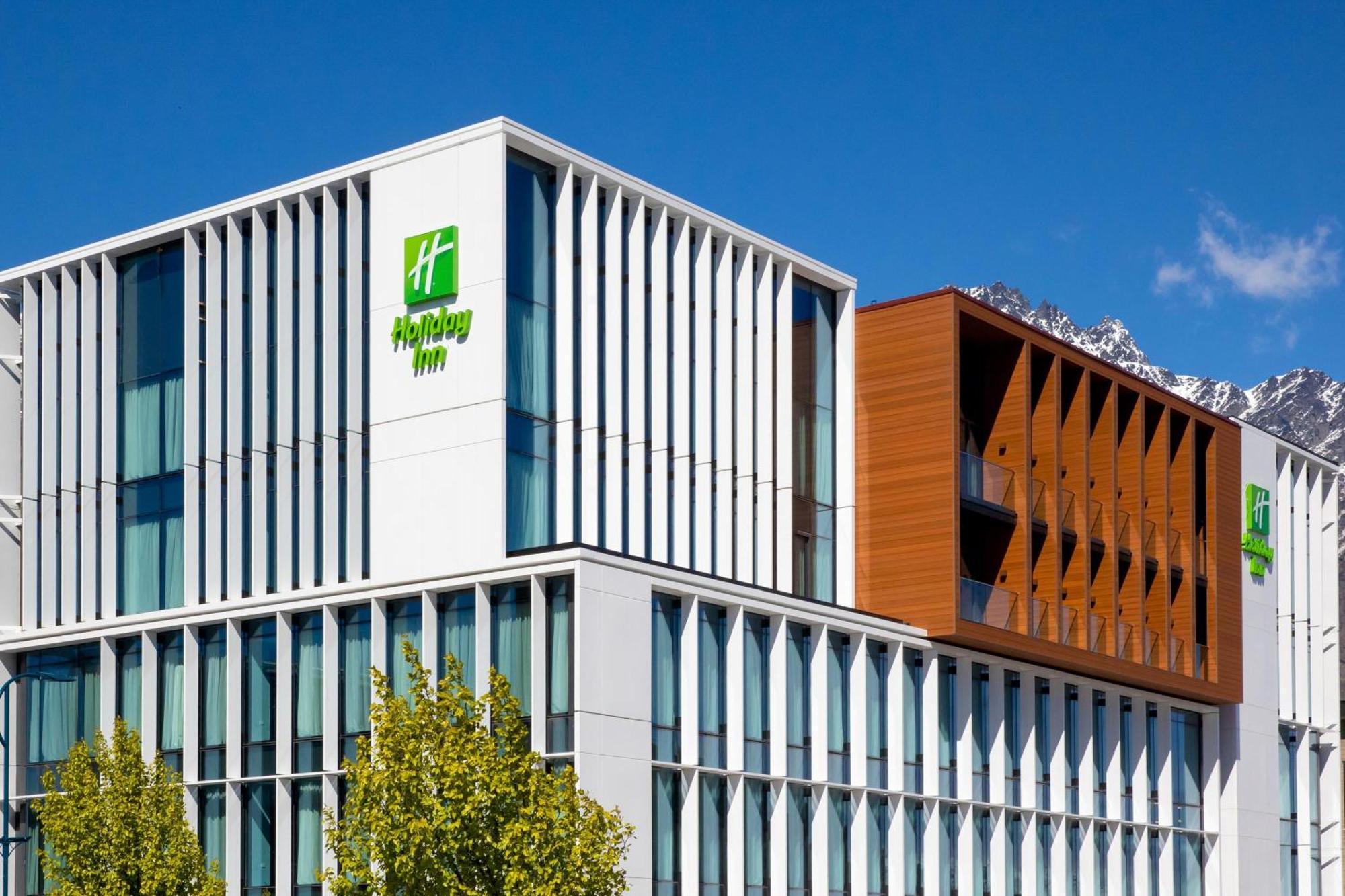 Holiday Inn Queenstown Remarkables Park Buitenkant foto