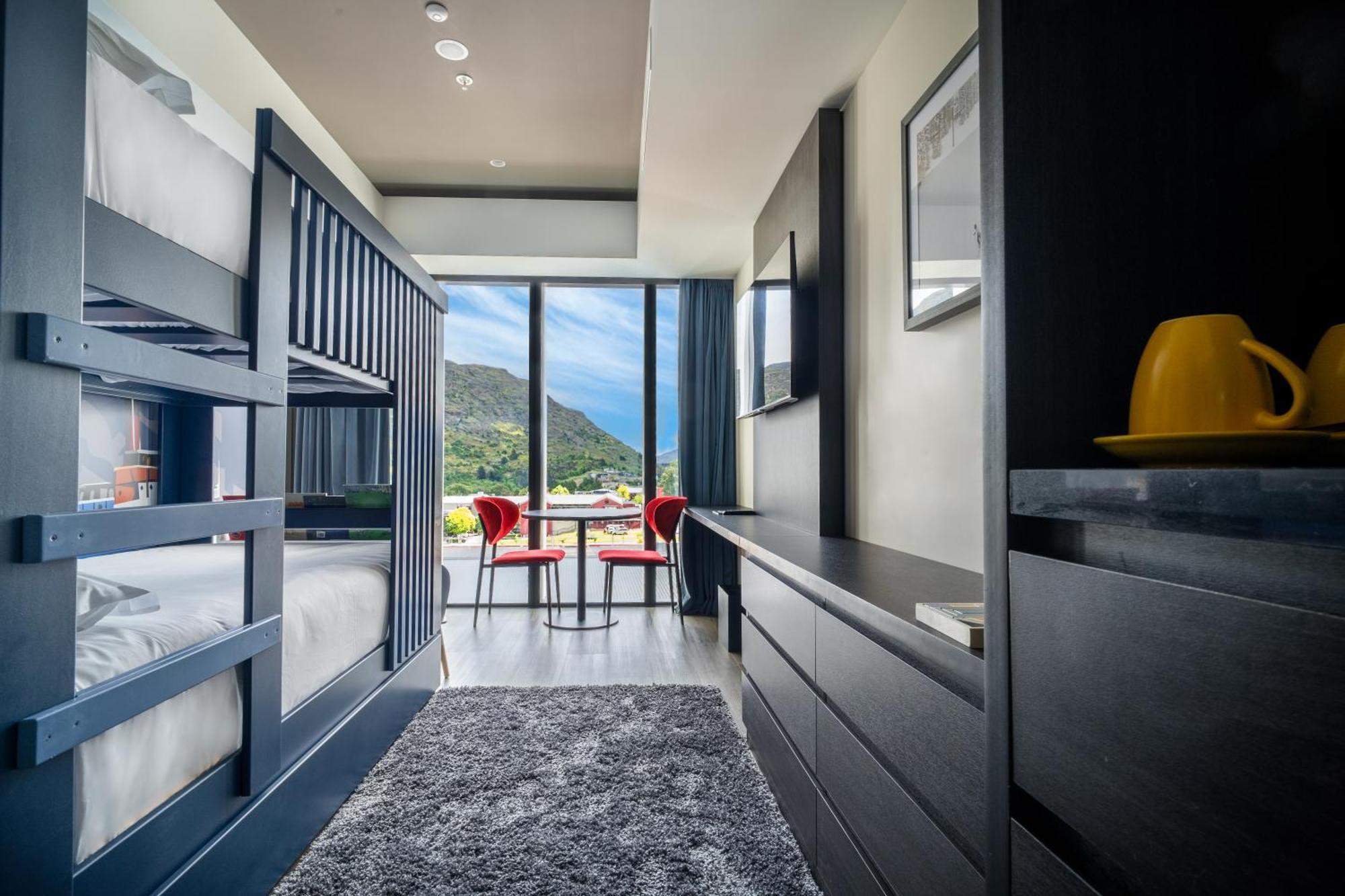 Holiday Inn Queenstown Remarkables Park Buitenkant foto