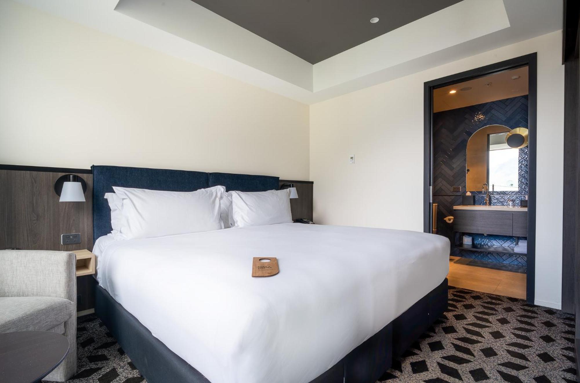 Holiday Inn Queenstown Remarkables Park Buitenkant foto